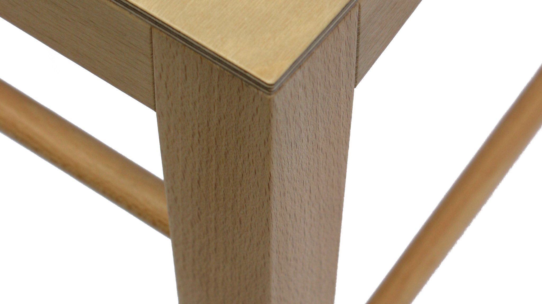 Detail of the joint between leg and seat of the Low Cost chair
