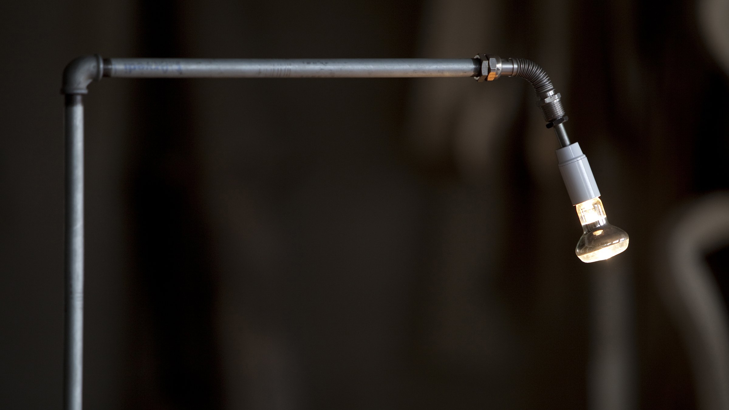 Detail of the threading on a fitting of Tubularbells Orientabile